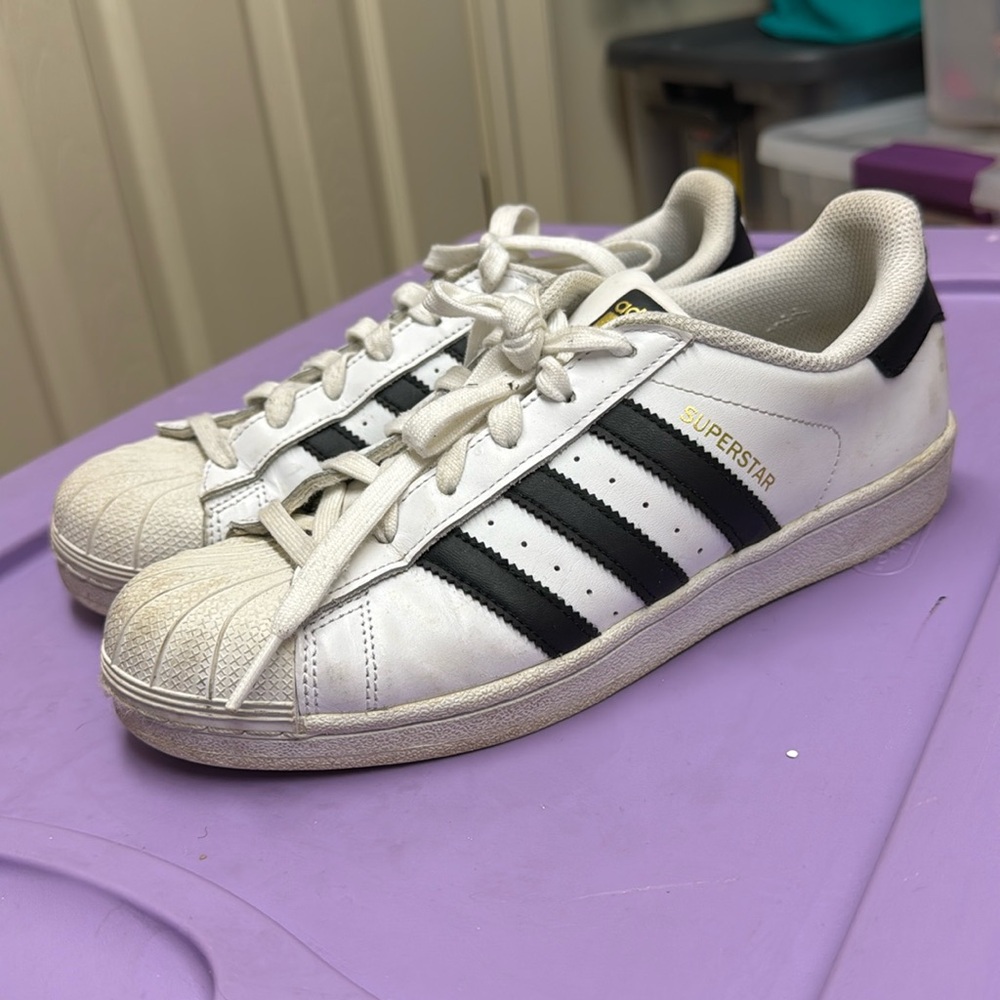 Adidas SuperStar Sneakers (Men's 7)
